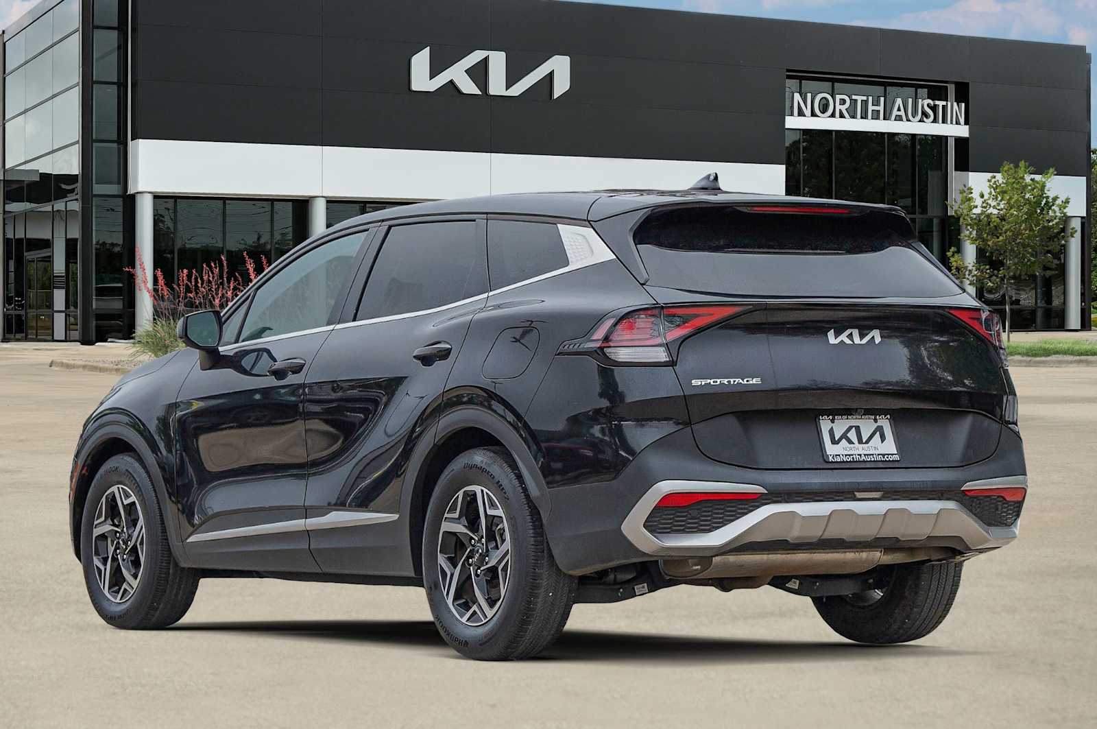 Thumbnail: 2023 Kia Sportage - 5