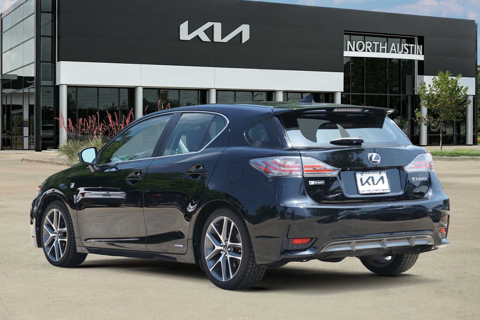 Thumbnail: 2015 Lexus CT - 3