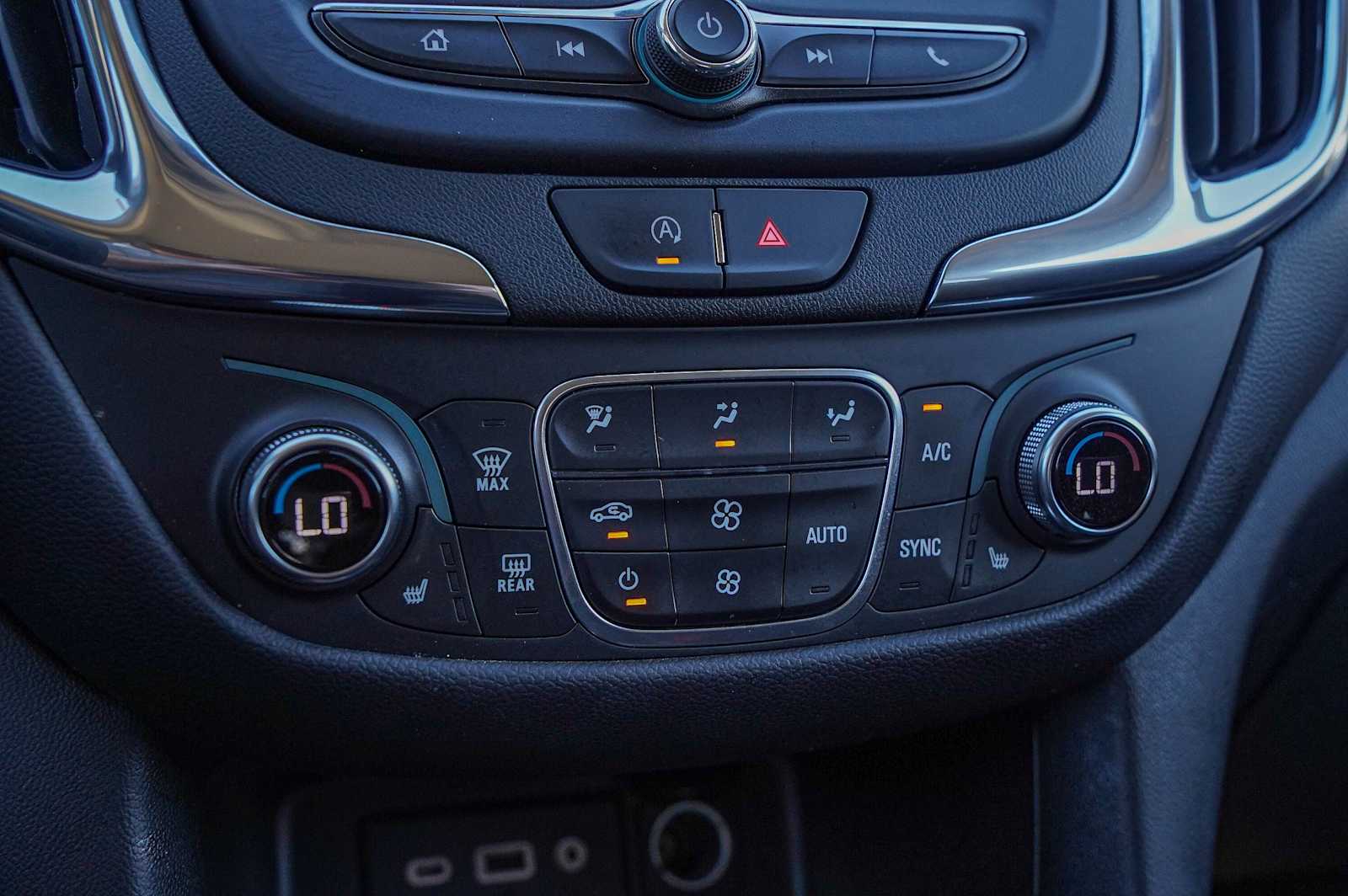 Thumbnail: 2023 Chevrolet Equinox - 18