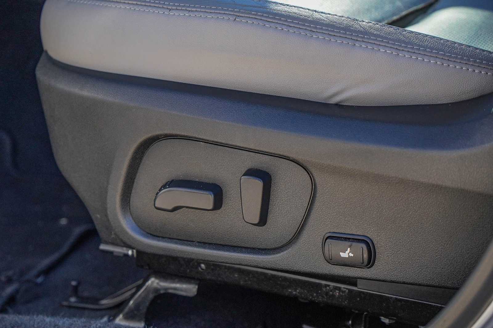 Thumbnail: 2017 Subaru Forester - 24