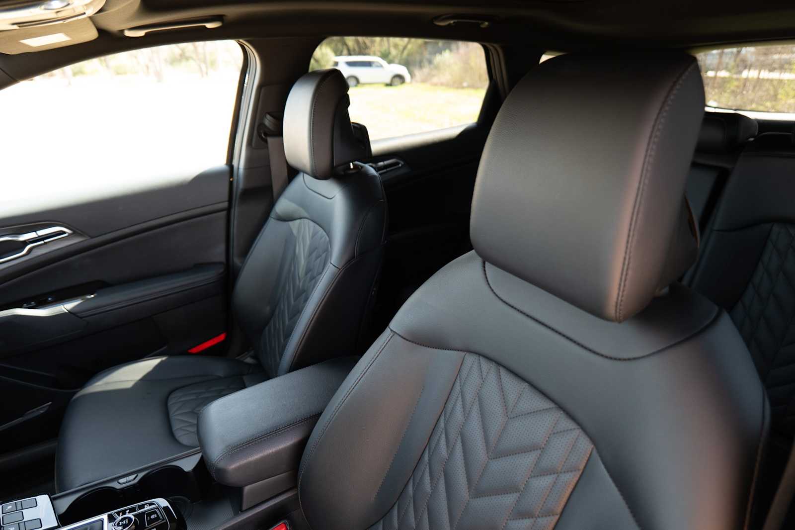 Thumbnail: 2023 Kia Sportage - 11