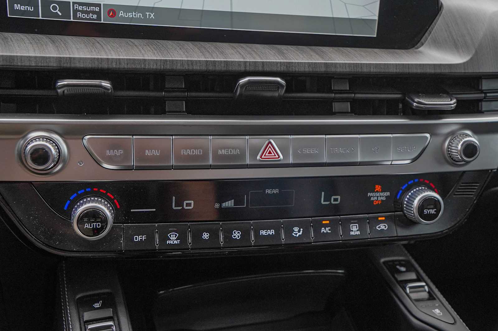 Thumbnail: 2024 Kia Telluride - 16