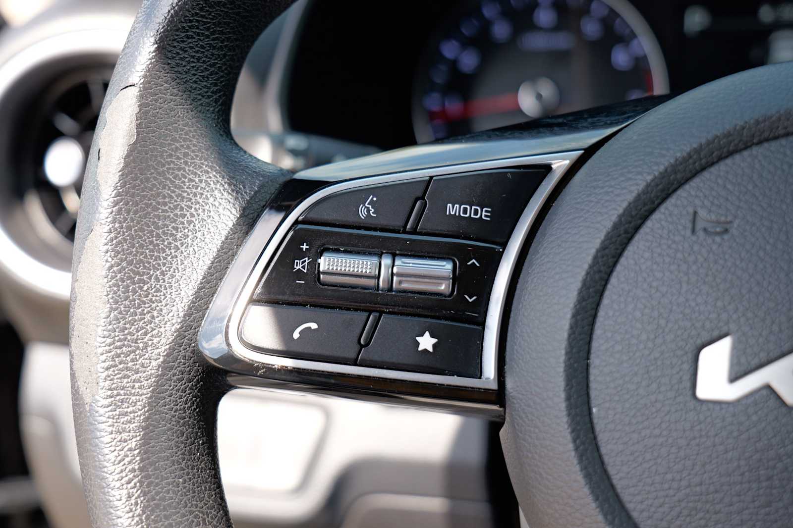 Thumbnail: 2024 Kia Forte - 13