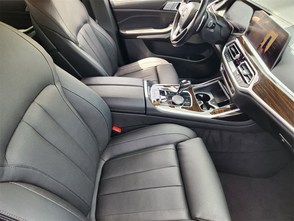 Thumbnail: 2020 BMW X7 - 14