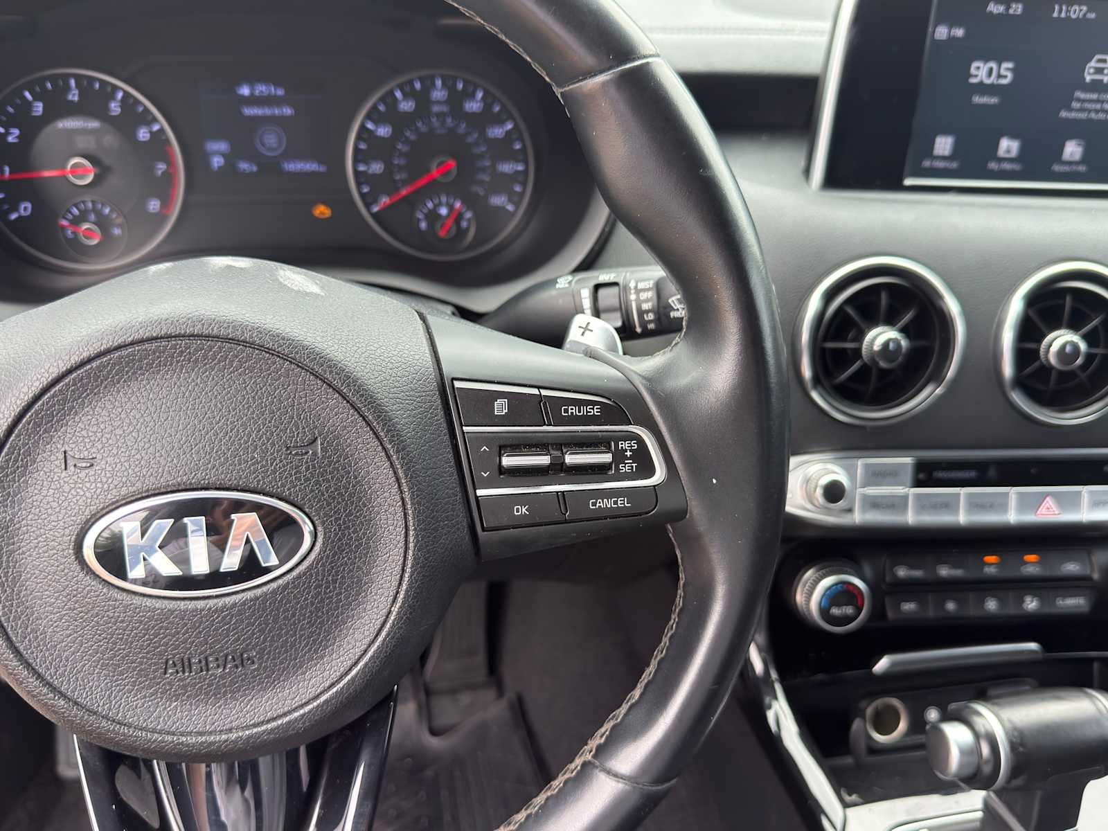 Thumbnail: 2019 Kia Stinger - 15