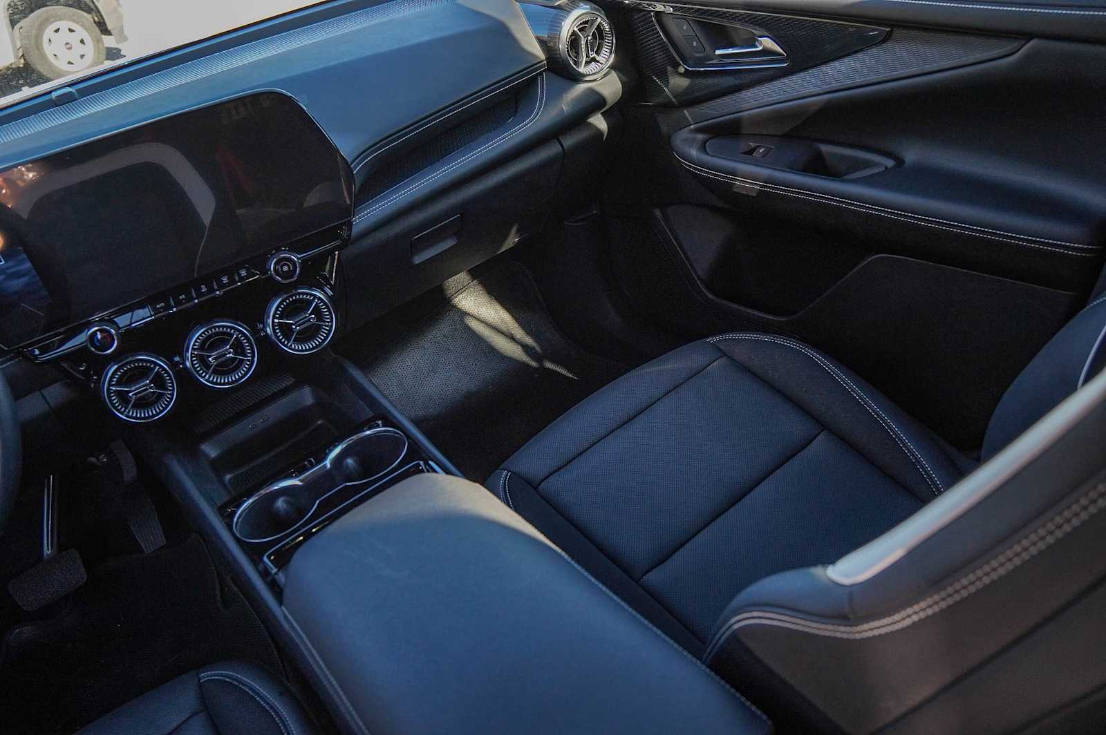 Thumbnail: 2024 Chevrolet Blazer EV - 26