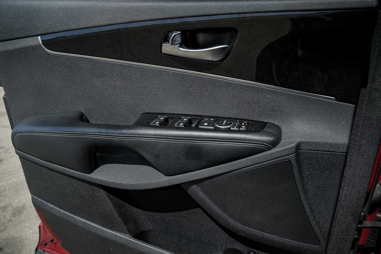 Thumbnail: 2018 Kia Sorento - 23