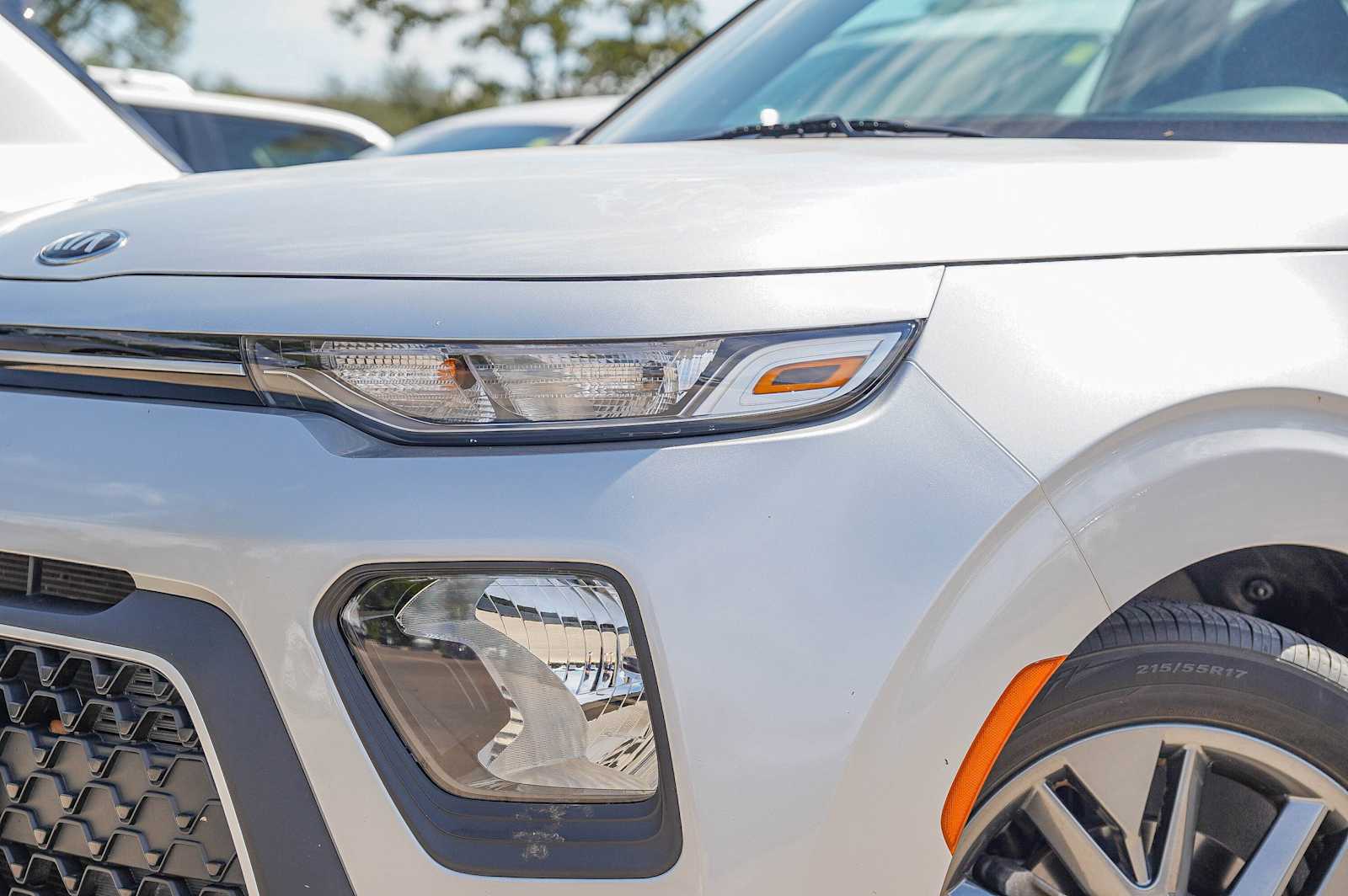 2021 Kia Soul S photo 2