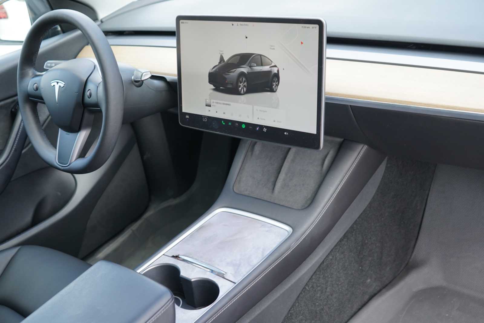 2022 Tesla Model Y Long Range - Photo 24