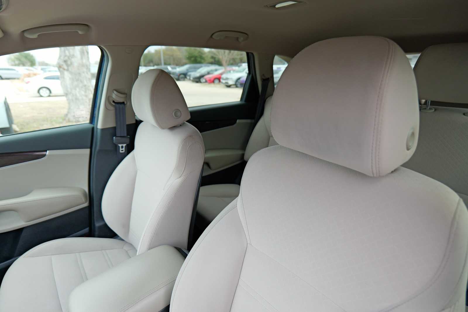 Thumbnail: 2019 Kia Sorento - 11