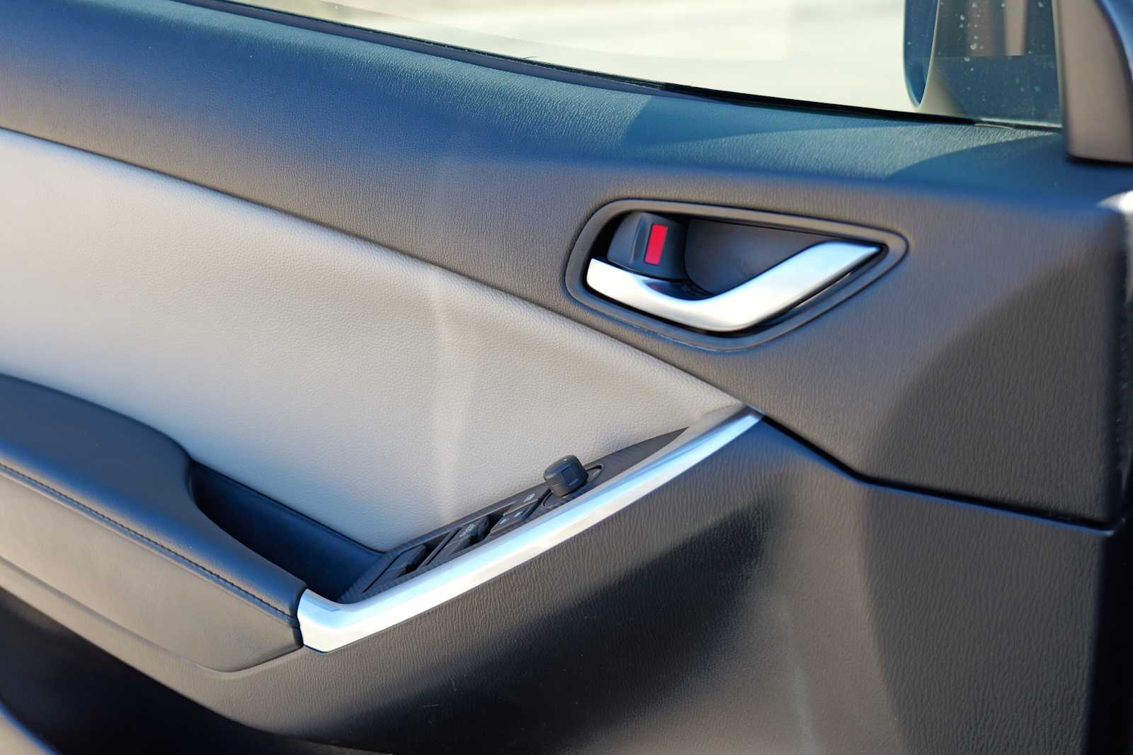 Thumbnail: 2016 Mazda CX-5 - 21