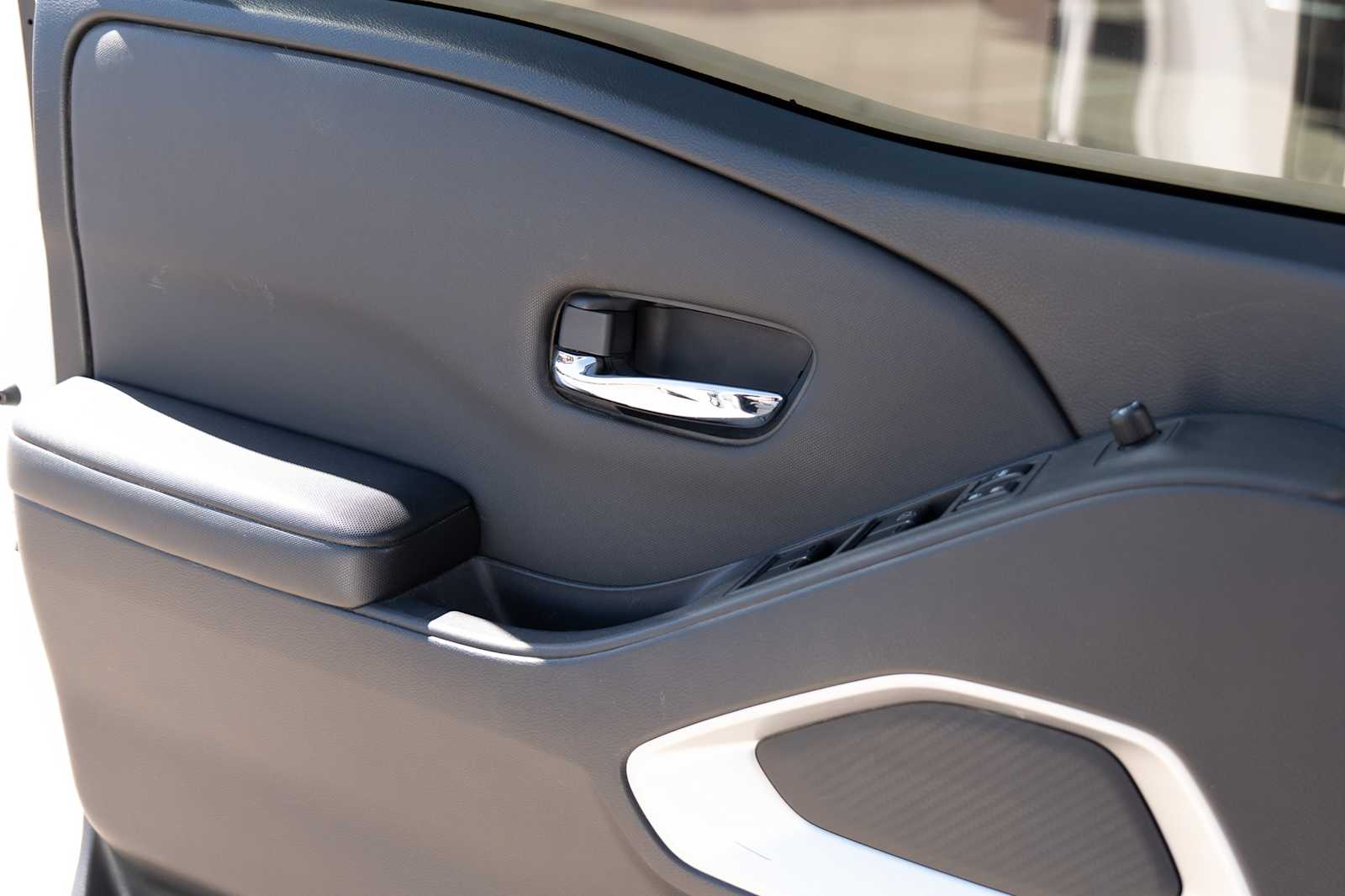 Thumbnail: 2022 Nissan Frontier - 21