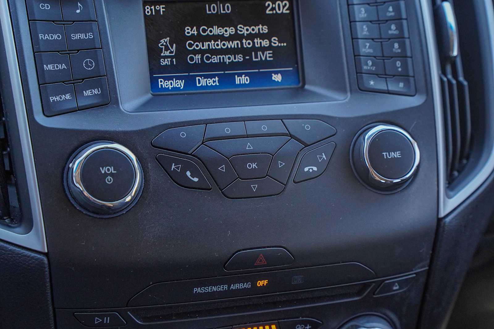 Thumbnail: 2017 Ford Edge - 18