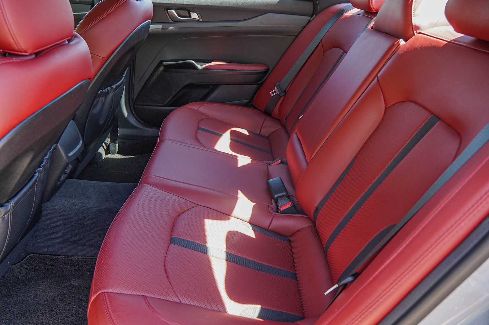 Thumbnail: 2023 Kia K5 - 31