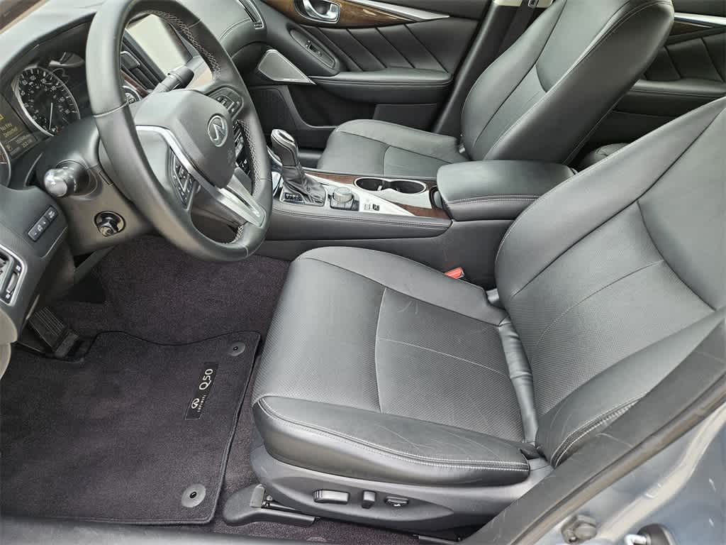 2018 INFINITI Q50 Luxe 11