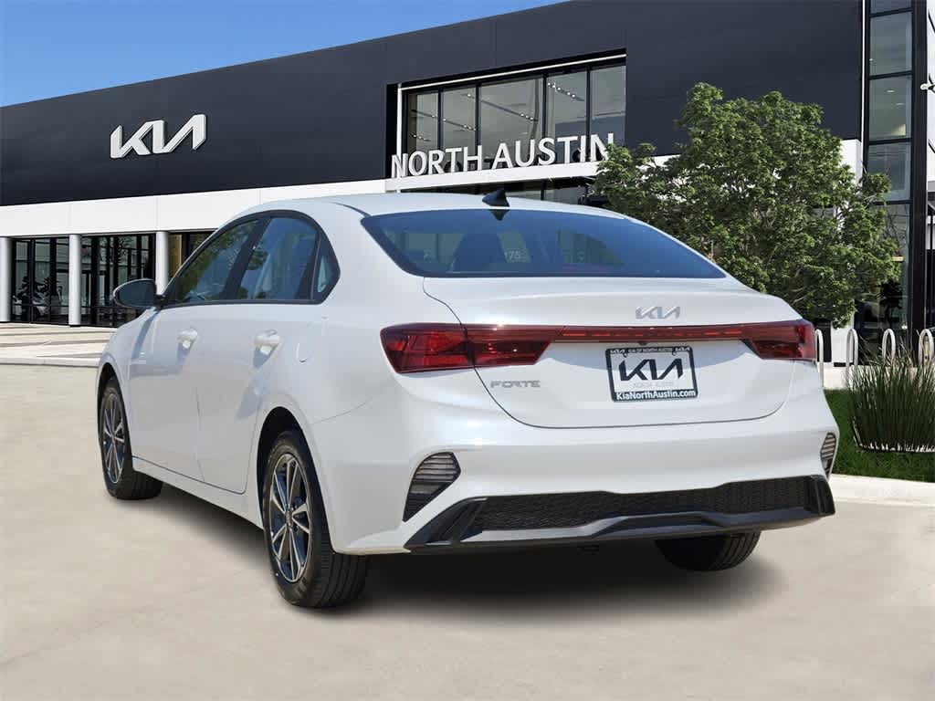 Thumbnail: 2024 Kia Forte - 6