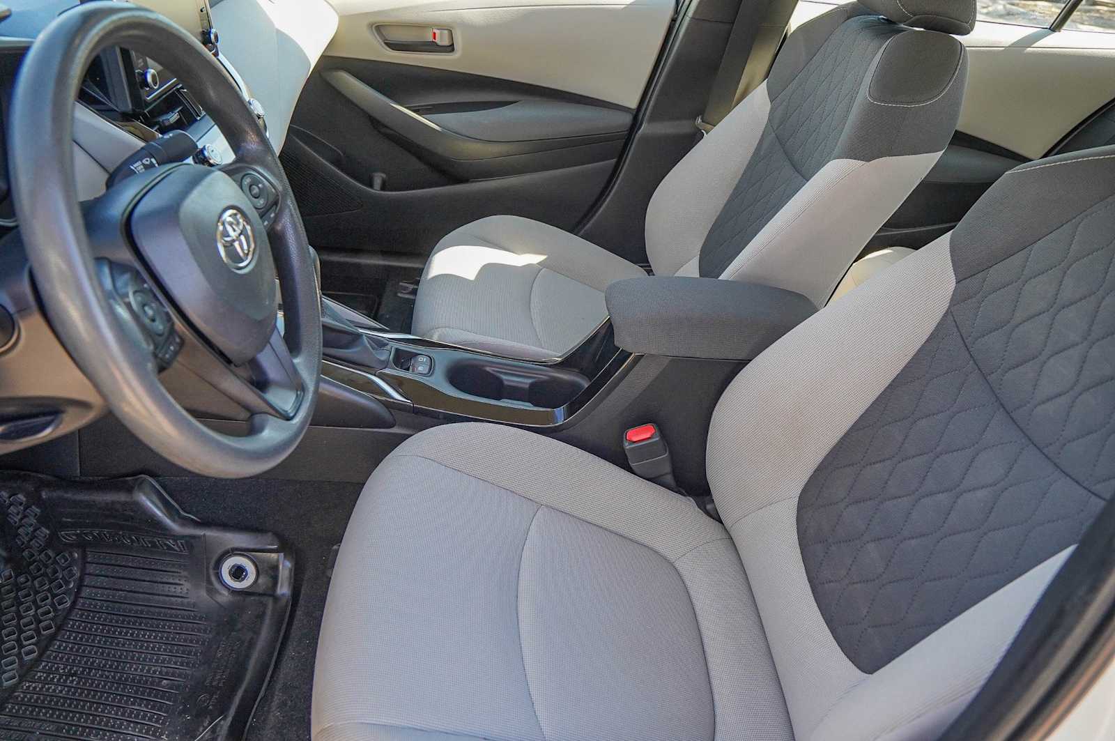 Thumbnail: 2022 Toyota Corolla - 10