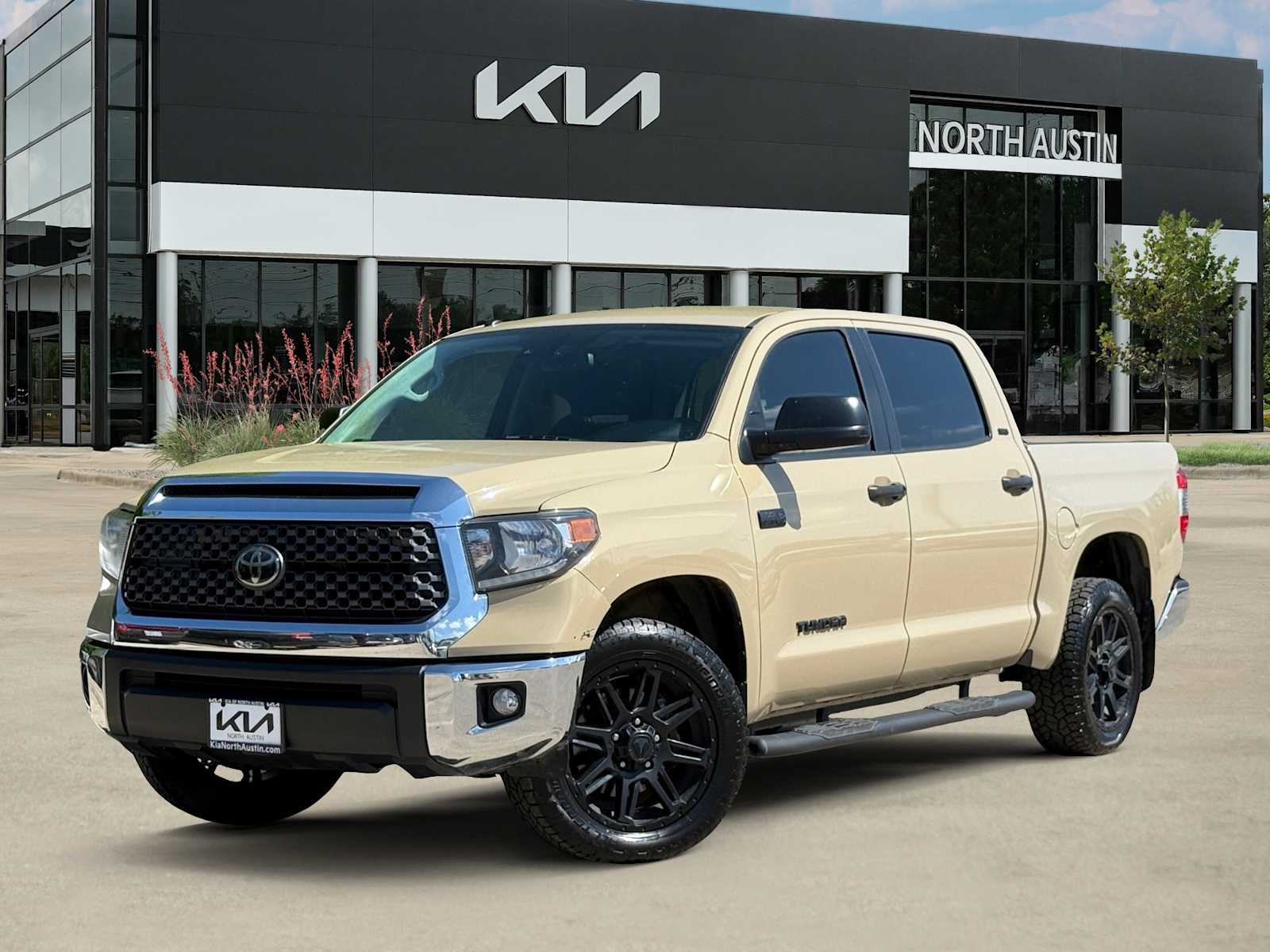 Thumbnail: 2019 Toyota Tundra - 1