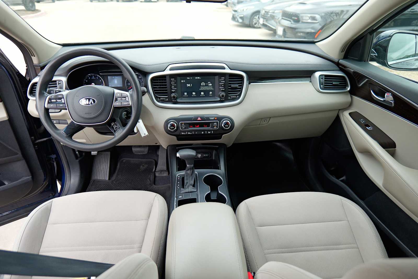 Thumbnail: 2019 Kia Sorento - 27