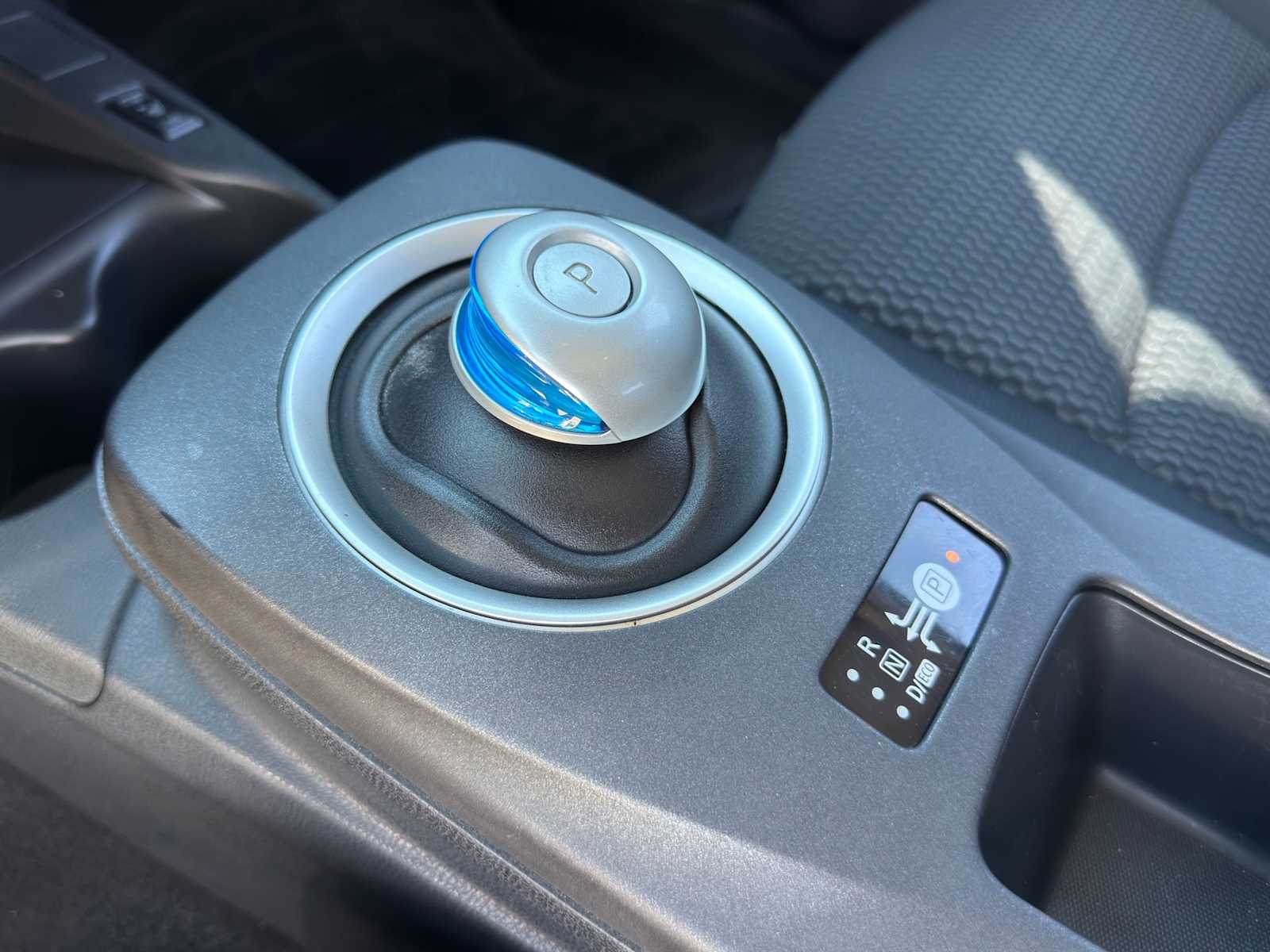 Thumbnail: 2013 Nissan Leaf - 13