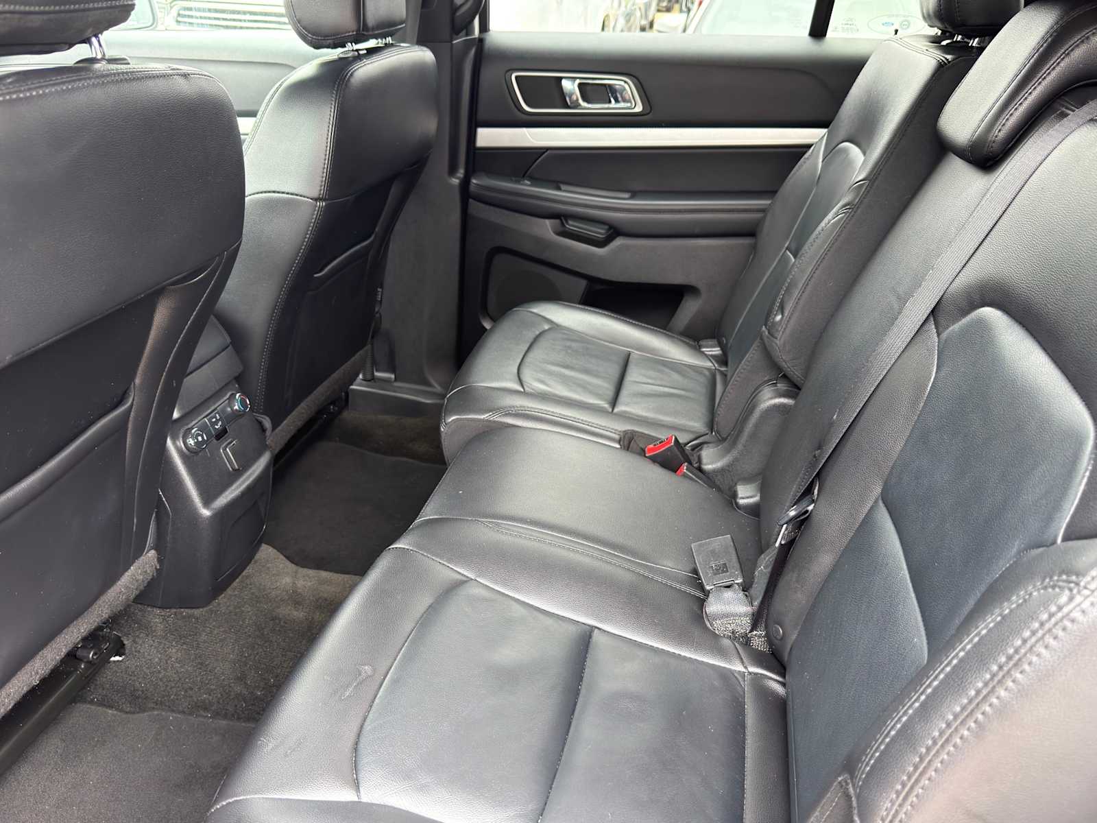 Thumbnail: 2017 Ford Explorer - 23