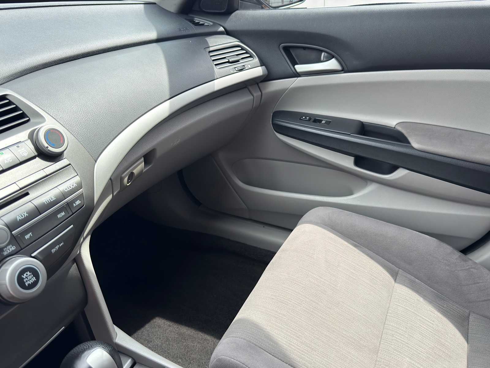 Thumbnail: 2011 Honda Accord - 15