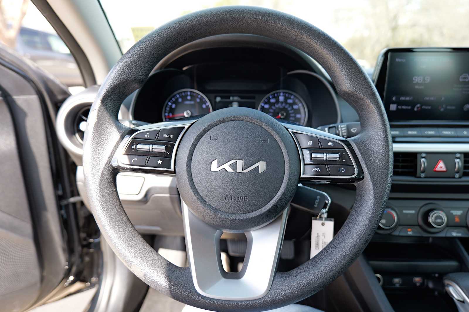 Thumbnail: 2024 Kia Forte - 12