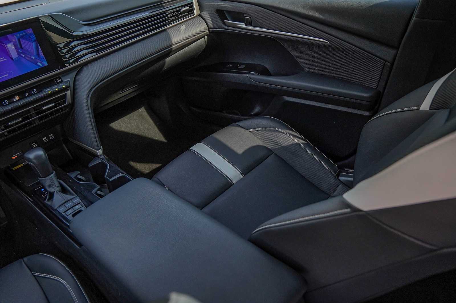 Thumbnail: 2025 Toyota Camry - 28