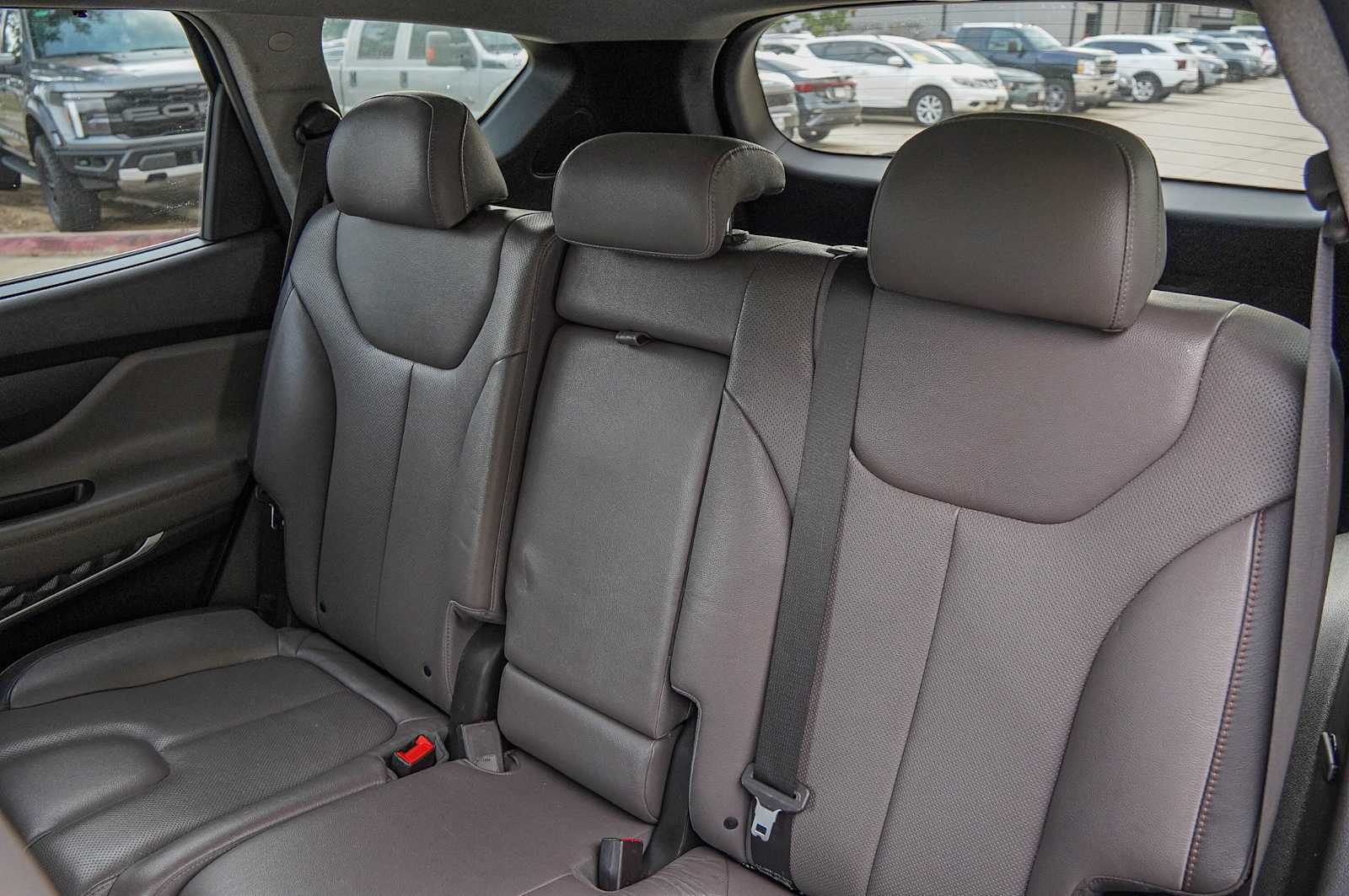 Thumbnail: 2019 Hyundai Santa Fe - 31