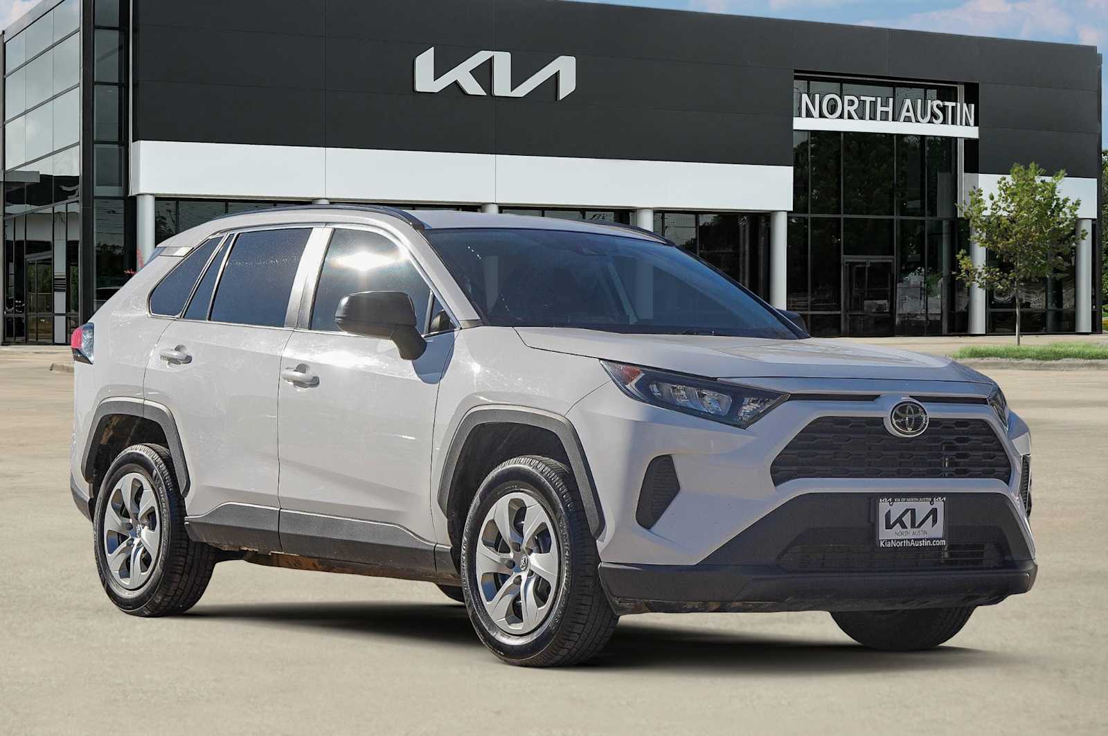 Thumbnail: 2021 Toyota RAV4 - 8