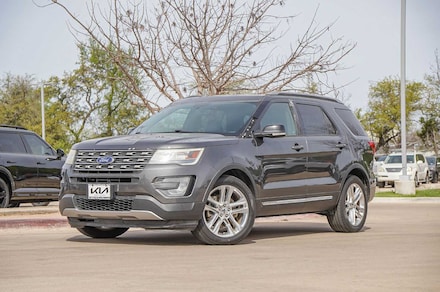 2017 Ford Explorer XLT SUV