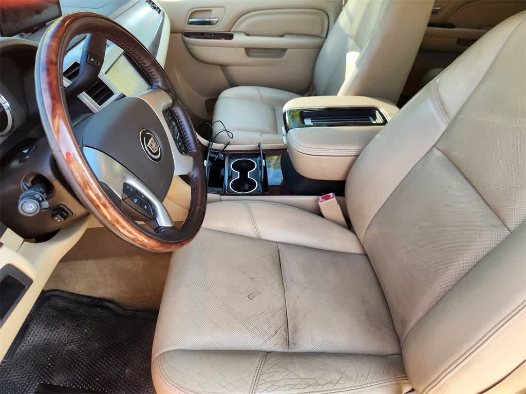 Thumbnail: 2014 Cadillac Escalade - 11