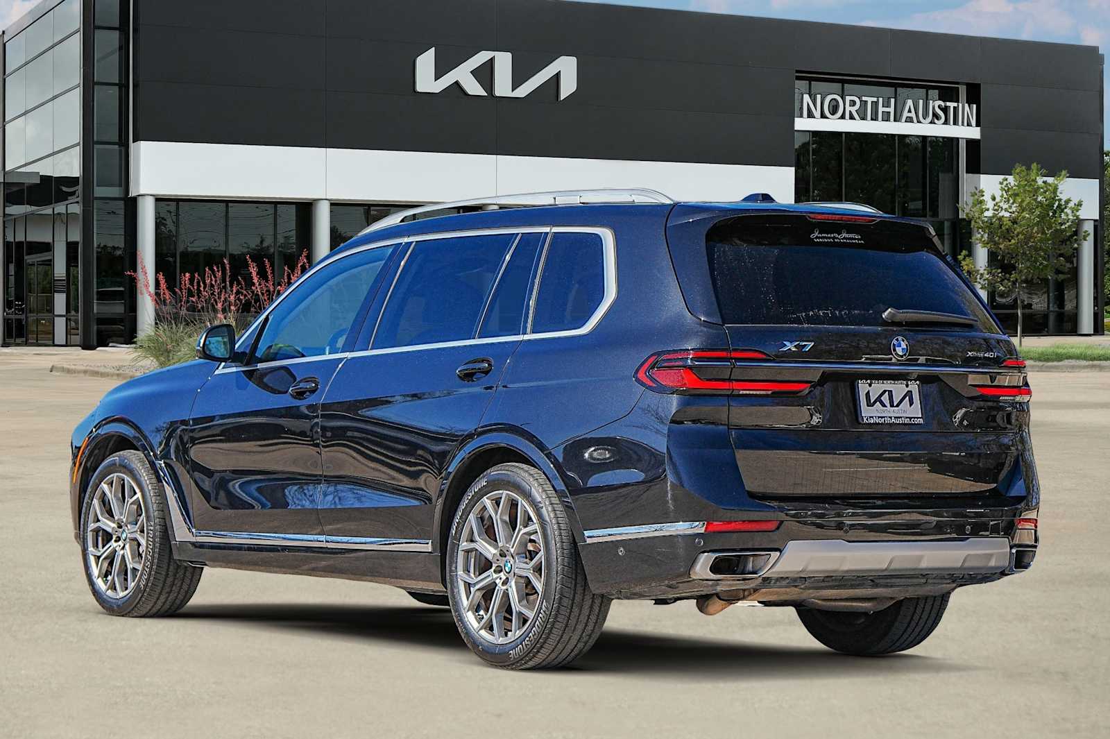 Thumbnail: 2023 BMW X7 - 6