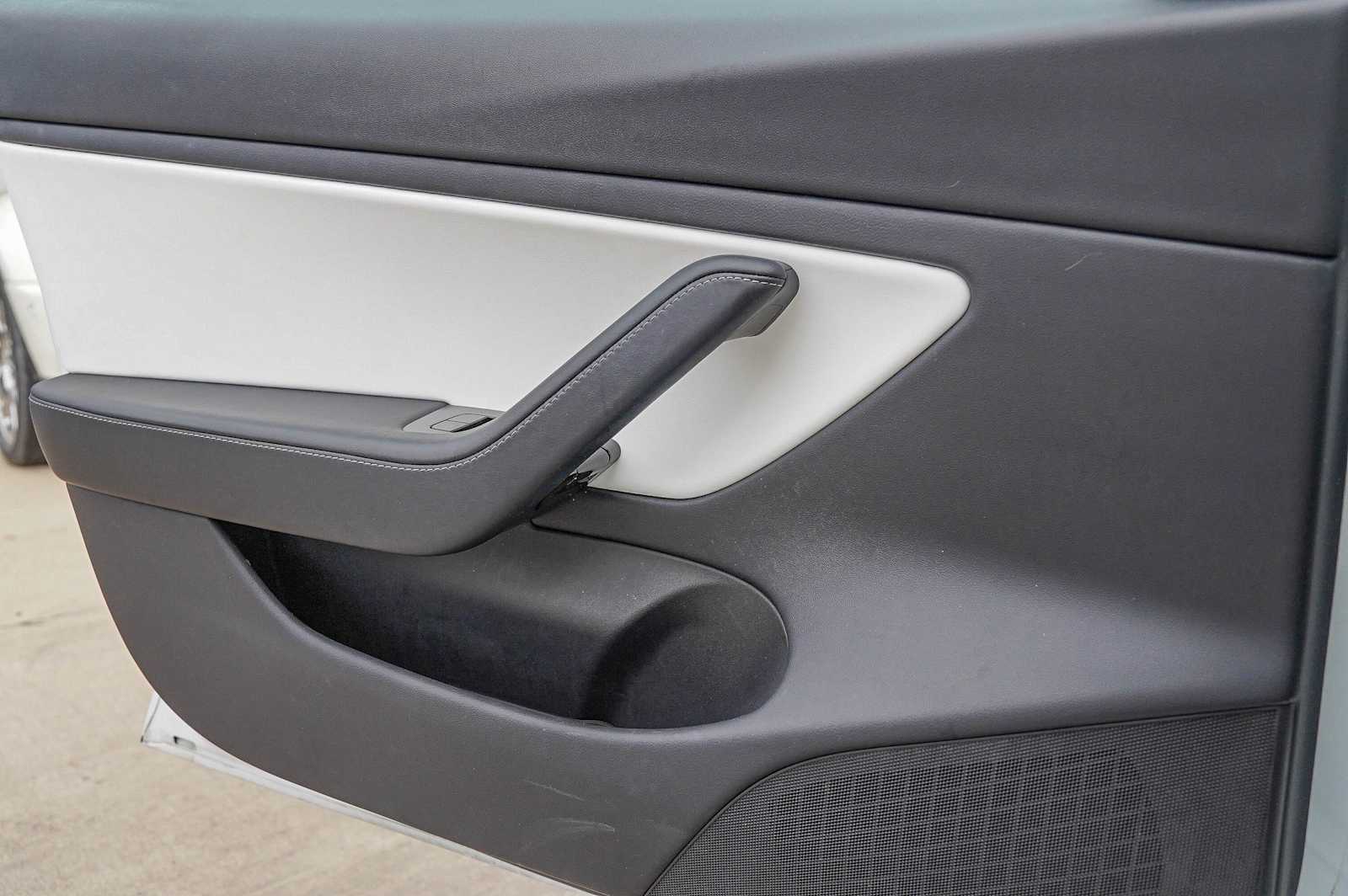 Thumbnail: 2020 Tesla Model 3 - 20