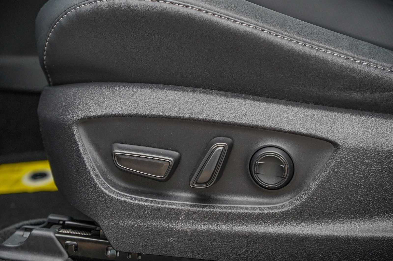 Thumbnail: 2025 Toyota Crown Signia - 24