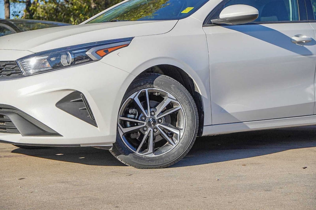 Certified 2023 Kia Forte LXS Sedan