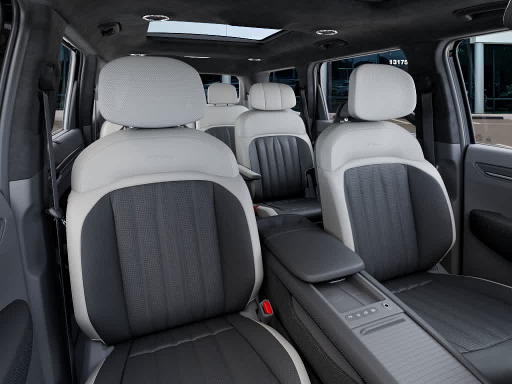 Thumbnail: 2026 Kia EV9 - 15