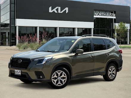 2024 Subaru Forester Premium SUV
