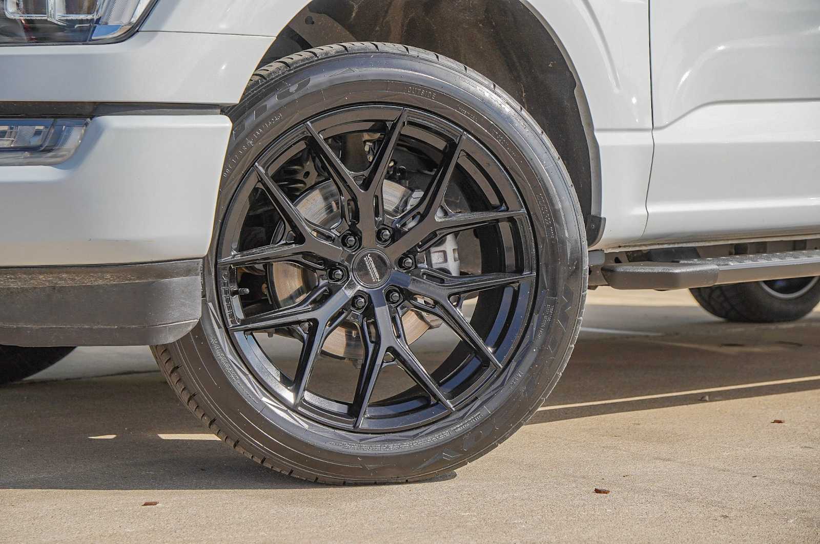 Thumbnail: 2022 Ford F-150 - 2