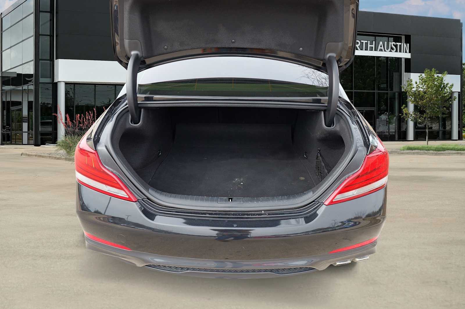 Thumbnail: 2021 Genesis G70 - 28