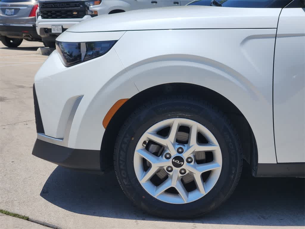 Thumbnail: 2023 Kia Soul - 8