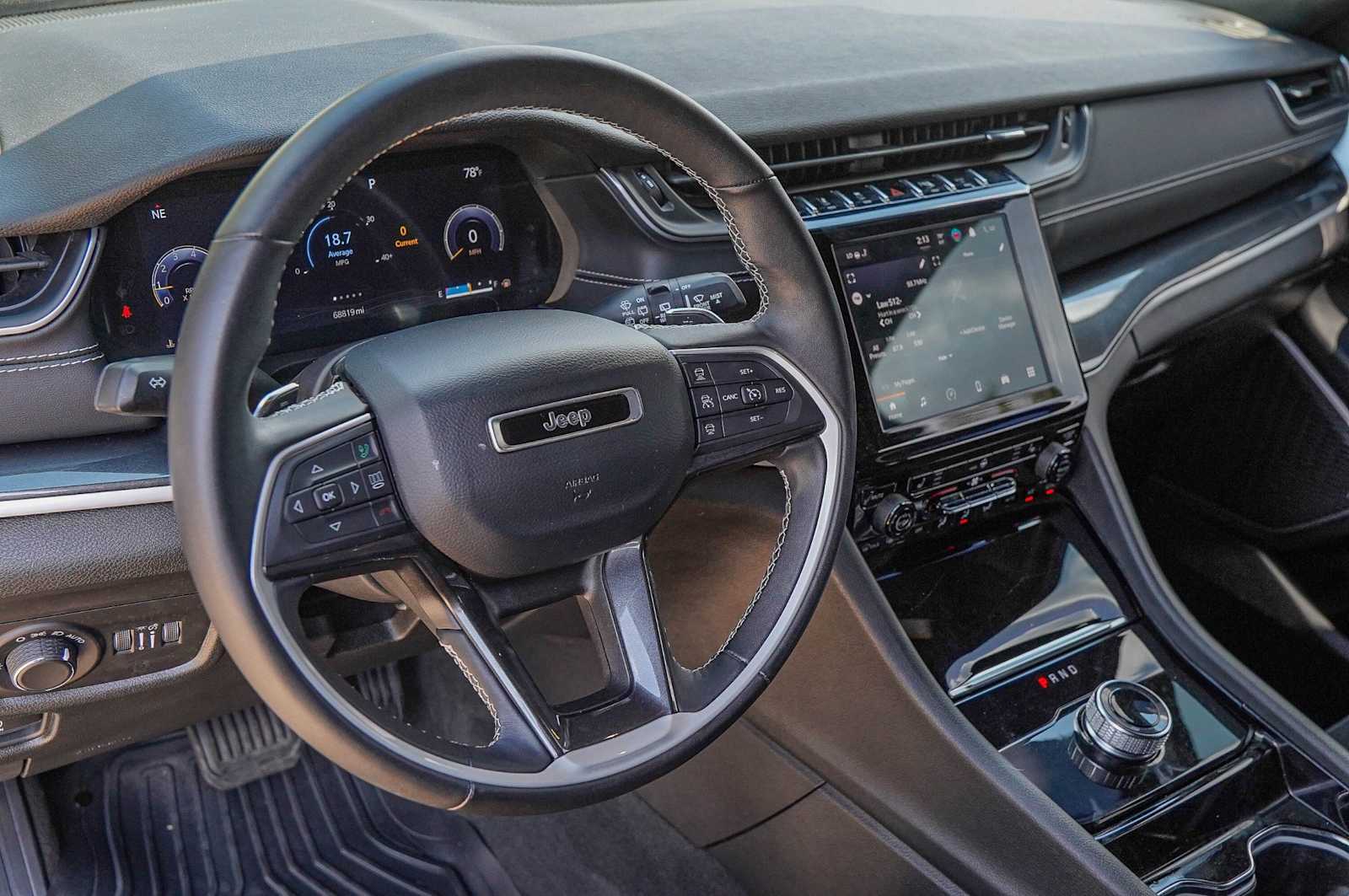 Thumbnail: 2022 Jeep Grand Cherokee - 9