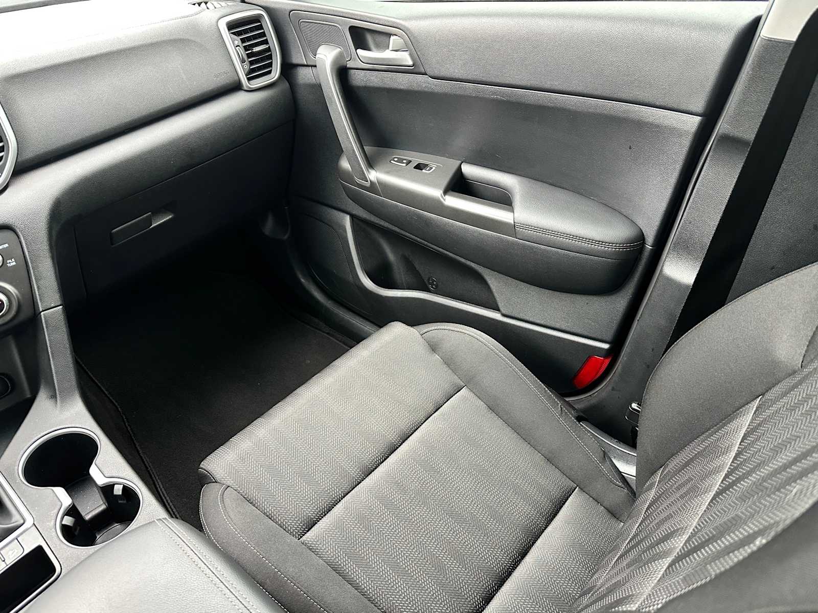 Thumbnail: 2022 Kia Sportage - 26