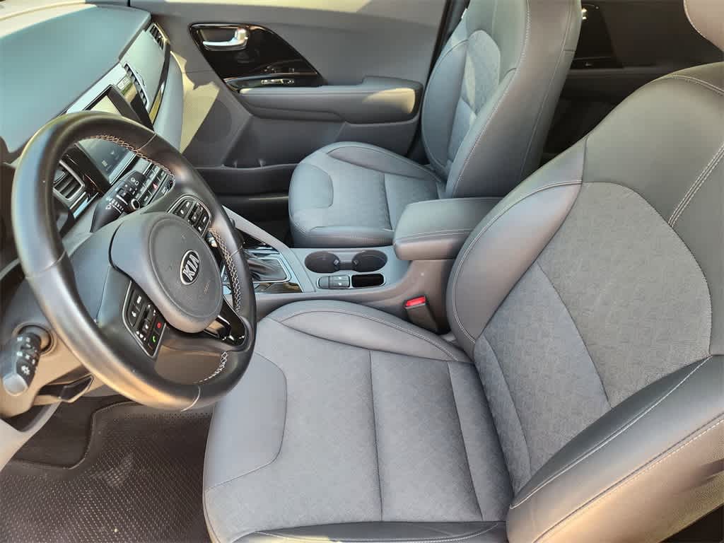 Thumbnail: 2019 Kia Niro - 12
