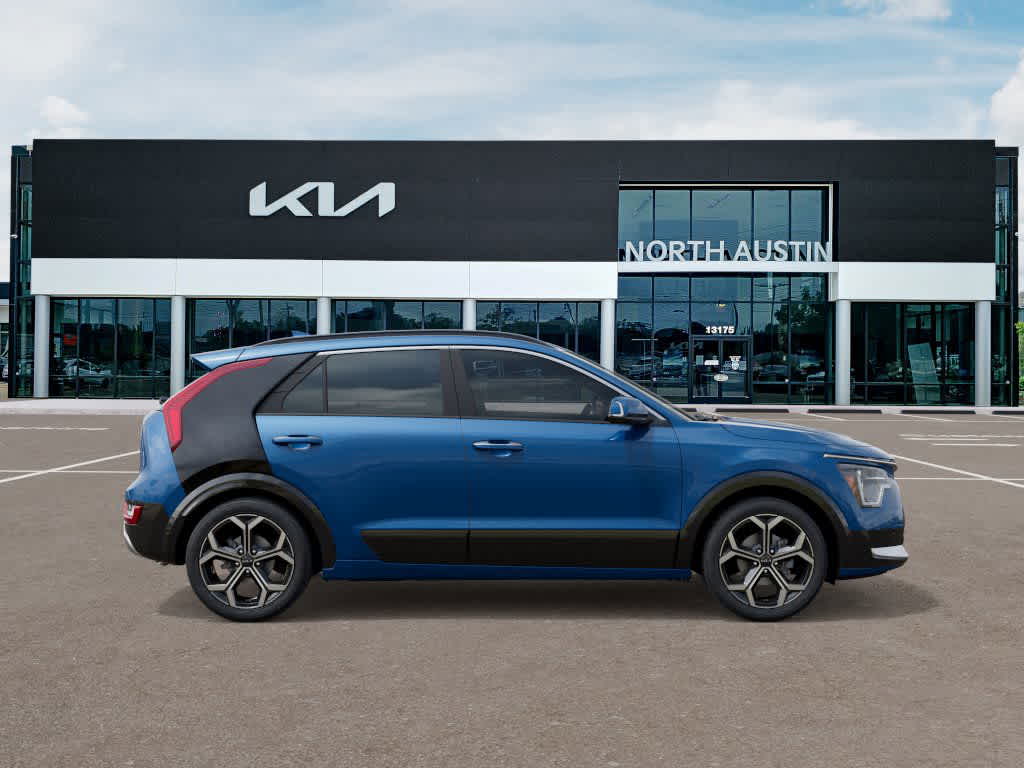 Thumbnail: 2025 Kia Niro - 7