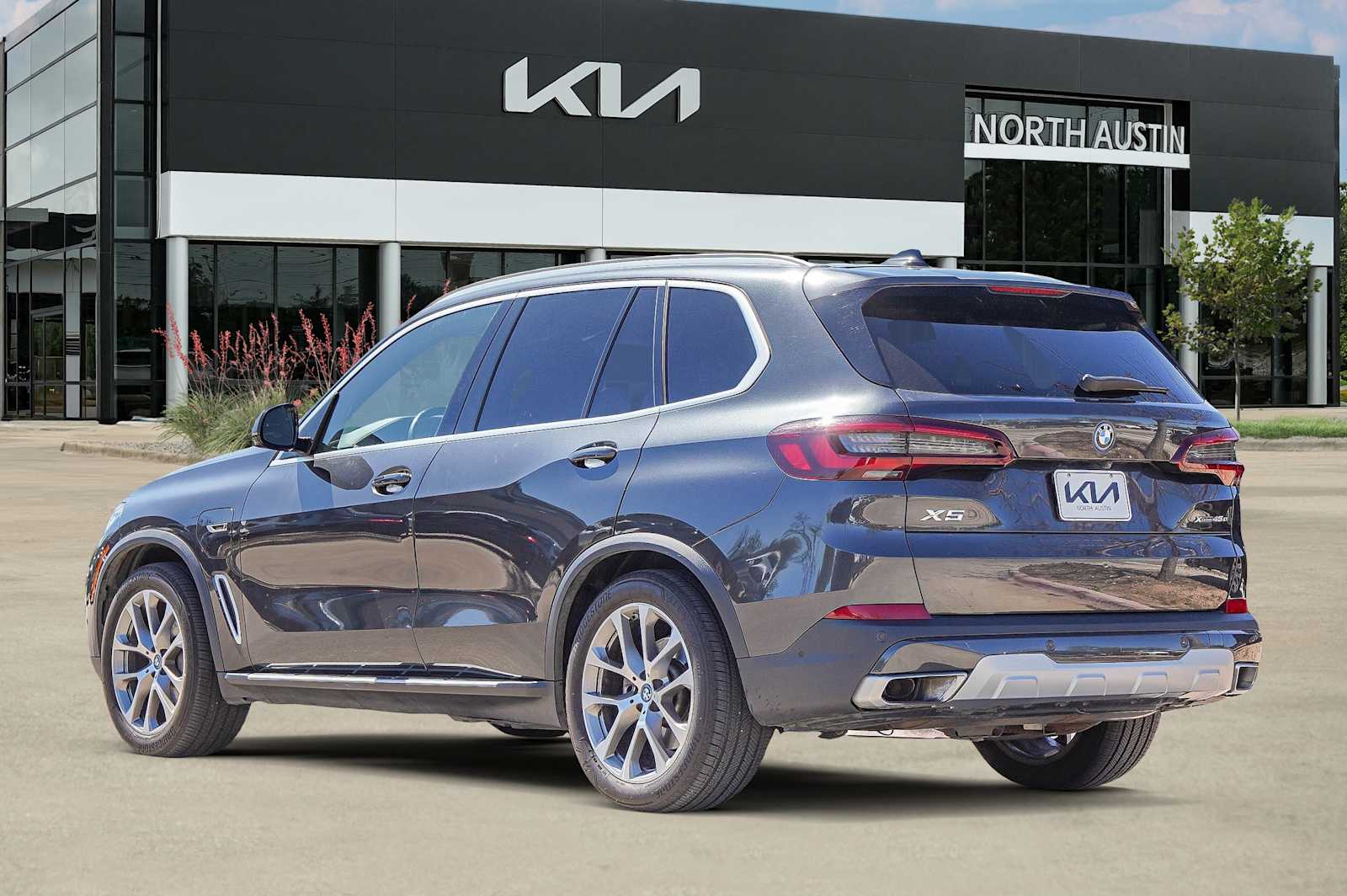 Thumbnail: 2023 BMW X5 - 6