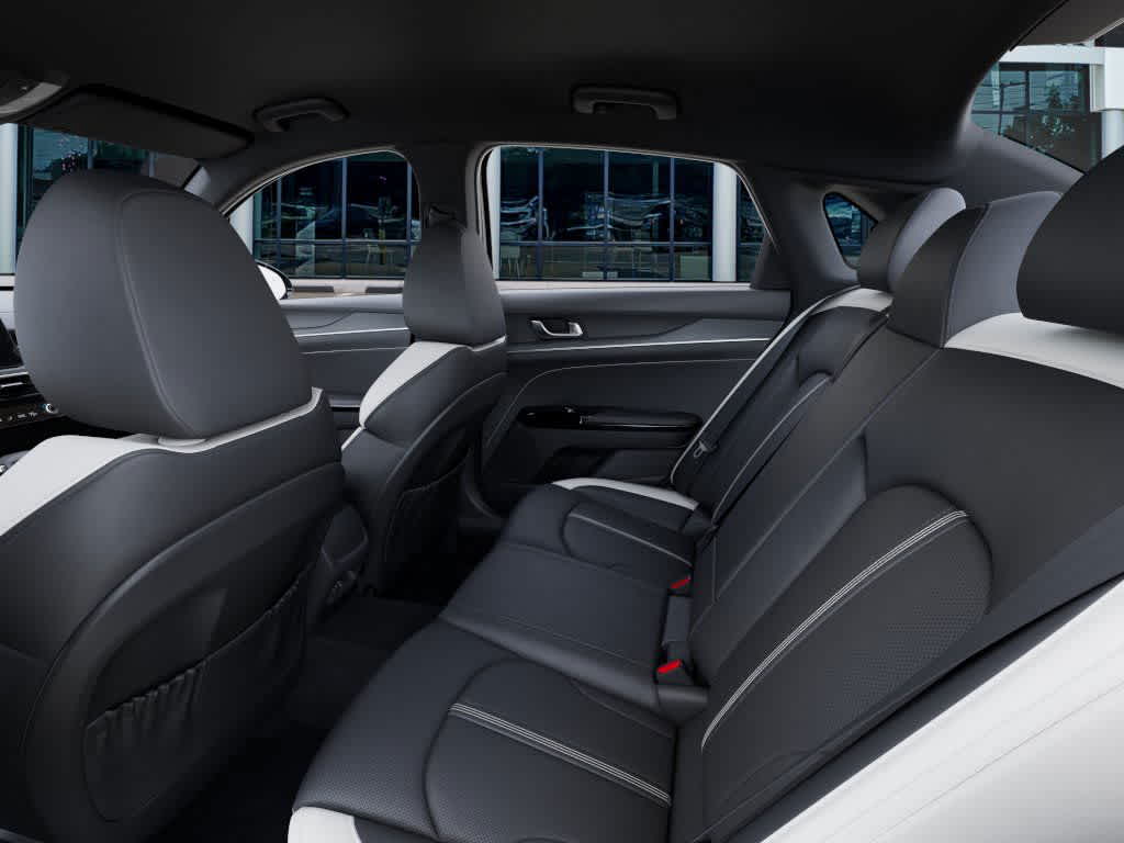 Thumbnail: 2025 Kia K5 - 18