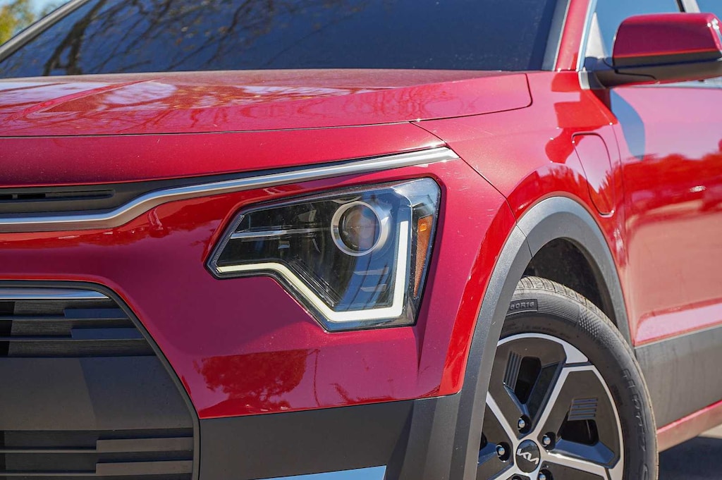 Certified 2025 Kia Niro Plug-In Hybrid EX SUV