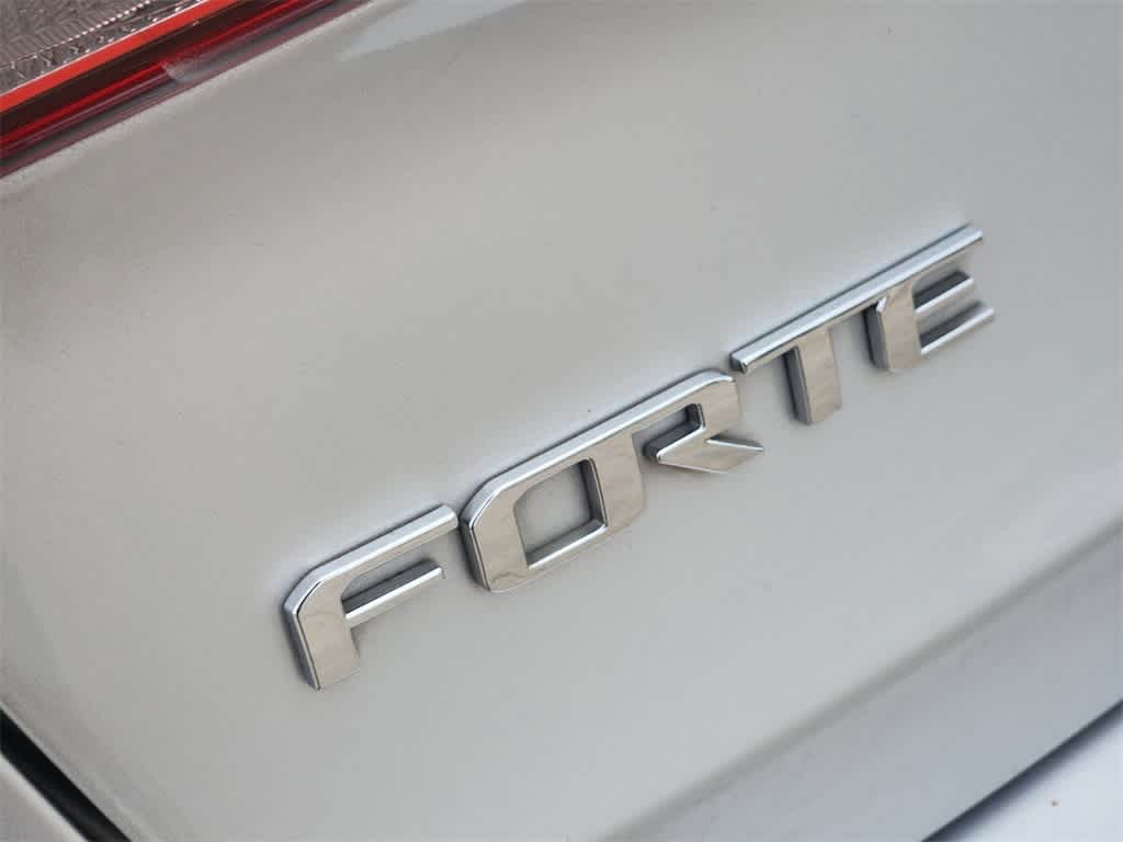 2018 Kia Forte LX 11