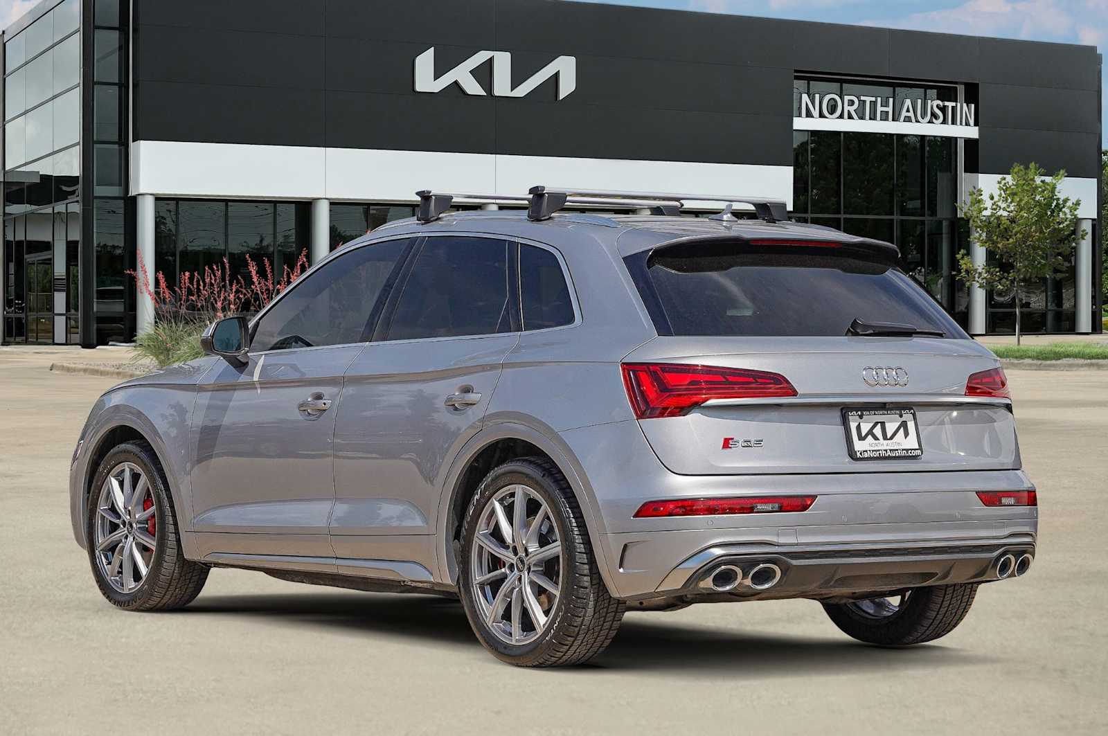 Thumbnail: 2023 Audi SQ5 - 5